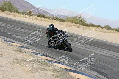 media/Dec-01-2025-Moto Forza (Mon) [[2daa91e15f]]/2-Intermediate Group/Session 4 (Turn 10 Inside)/